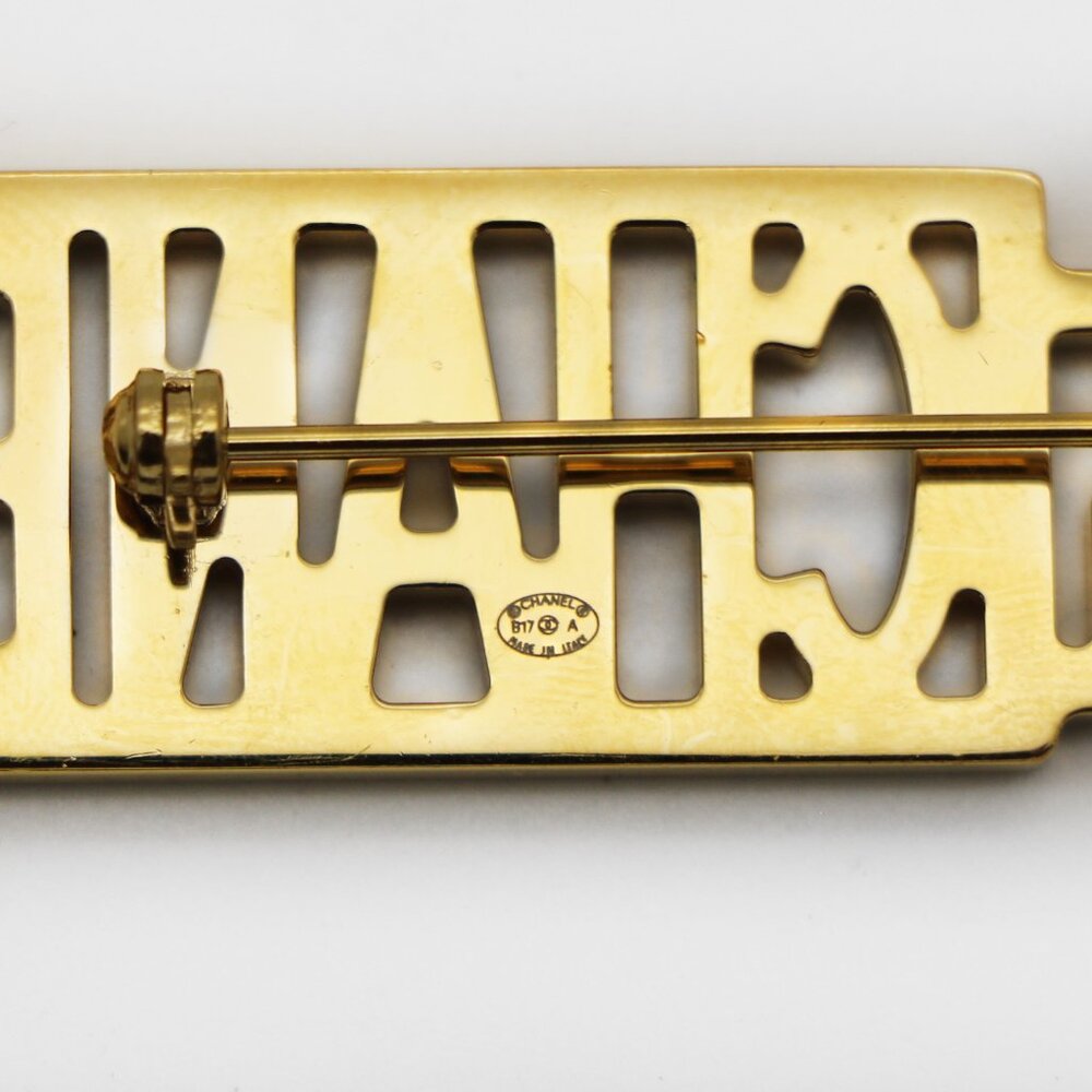 Chanel Strass Flame Lighter Candle Brooch Pin - Picture 5 of 5